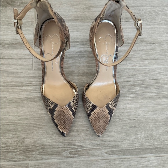 Snakeskin Pointed Toe Pump with Ankle Strap - Size 7 - Picture 5 of 6
